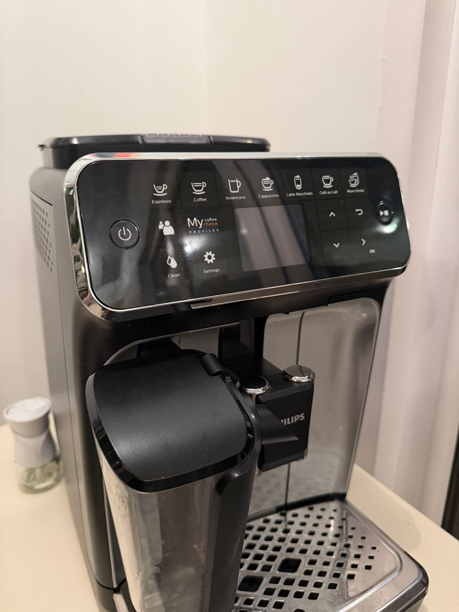 Philips Ep5447/90 Latte Go Prof. Espresso Makinesi